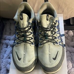 3 SEAKER BUNDLE 
Nike Gray and Blue VaporMax, White Van & Blue & white Nikes
